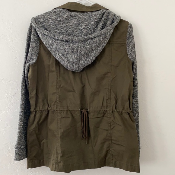 Lightweight Utility Jacket - Picture 5 of 5